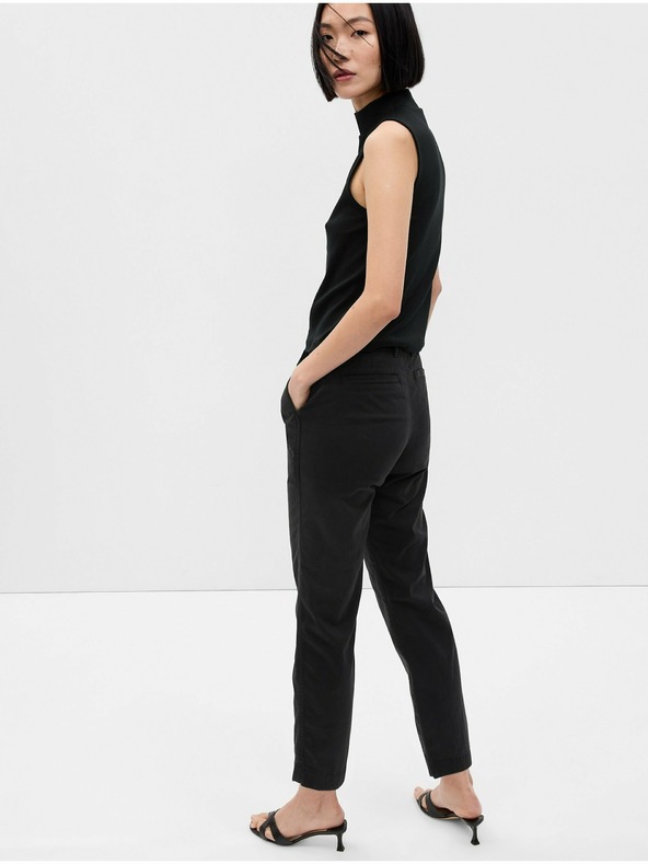 GAP Nohavice Downtown Khakis GAP