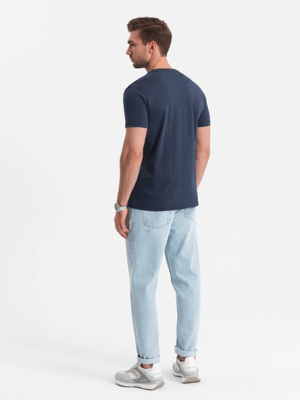 Ombre Clothing Tmavomodré pánske tričko s vreckom Ombre Clothing