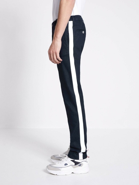 Celio Tmavomodré pánske džínsy slim fit strihu s prúžkom Celio C25