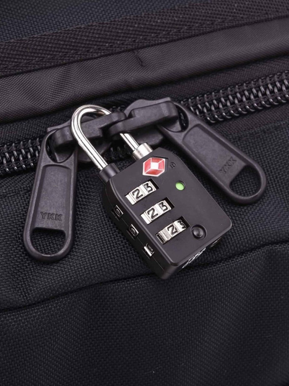 CabinZero Čierny batoh CabinZero Military 36L Absolute Black