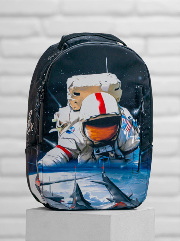 BAAGL  Čierny batoh Baagl eARTh - Cosmonaut by Caer8th