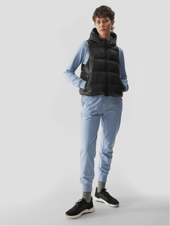 4F Dámska páperová vesta s výplňou zo syntetického peria 4F