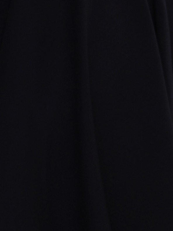 numoco Jedinečné šaty s dlhším zadným dielom - čierne Numoco