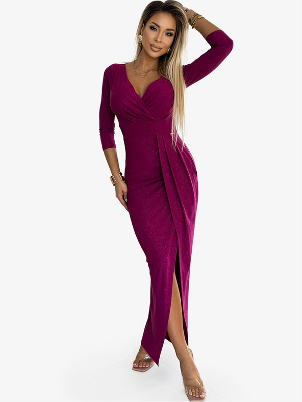 numoco Lesklé šaty s výstrihom a rozparkom na nohách - fuchsiové s trblietkami Numoco