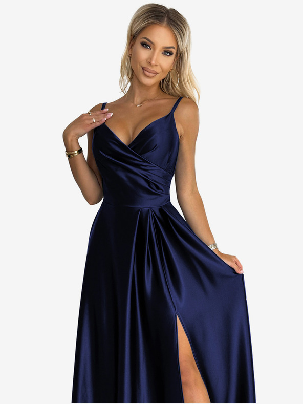 numoco Elegantné saténové maxi šaty bez ramienok - tmavomodré Numoco CHIARA