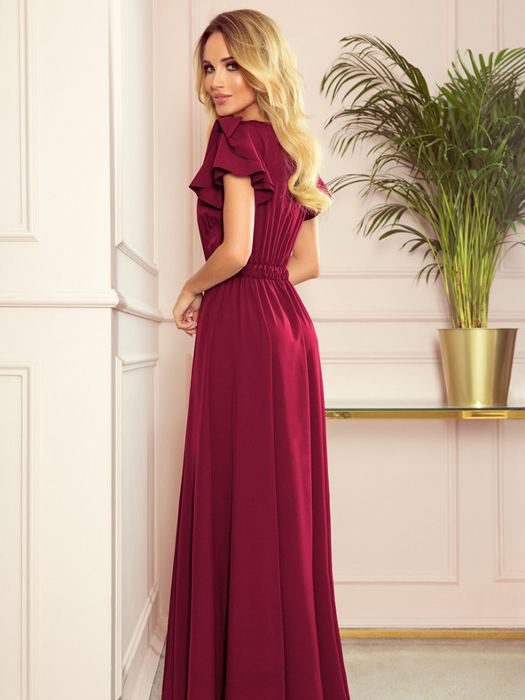 numoco Dlhé šaty s výstrihom a volánmi - bordové Numoco LIDIA