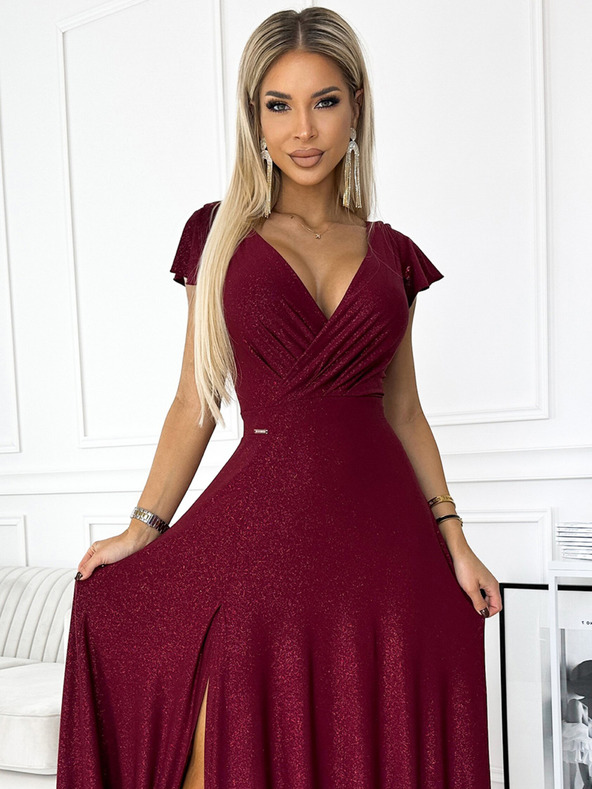 numoco Trblietavé dlhé šaty s výstrihom - bordové Numoco CRYSTAL