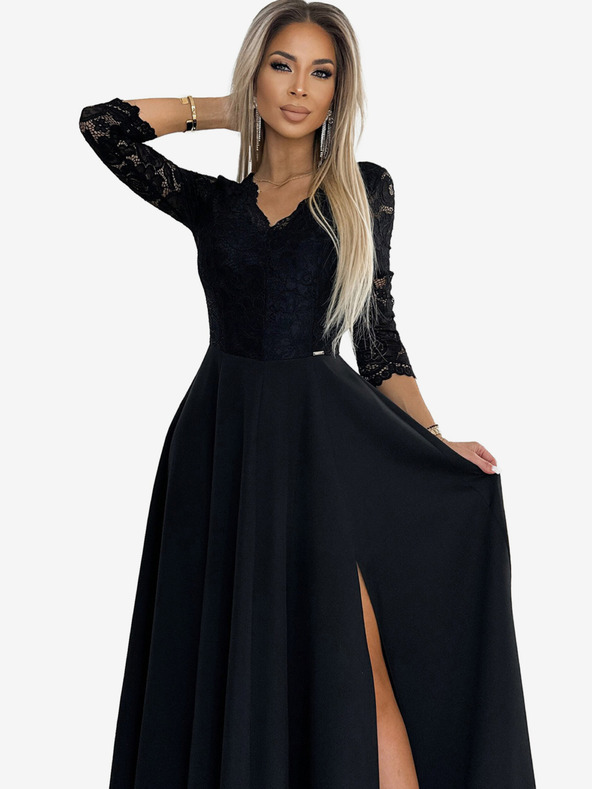 numoco Čipkované, elegantné dlhé šaty s výstrihom a rozparkom na nohách - čierne Numoco AMBER