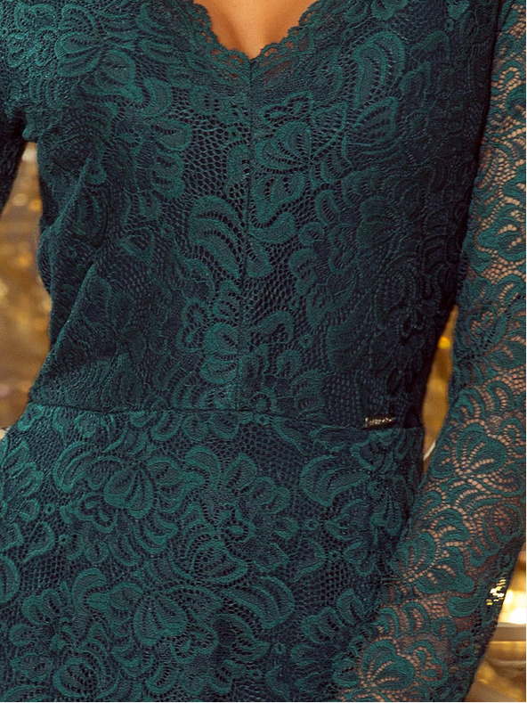 numoco Čipkované šaty s výstrihom - zelené Numoco