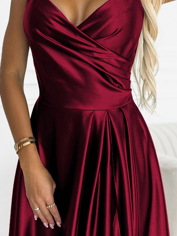 numoco Elegantné saténové maxi šaty bez ramienok - bordová Numoco CHIARA