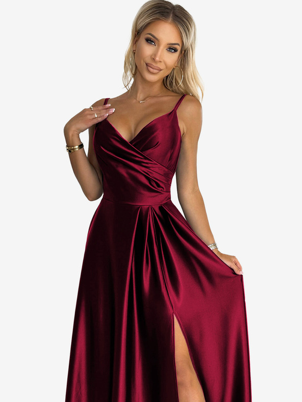 numoco Elegantné saténové maxi šaty bez ramienok - bordová Numoco CHIARA