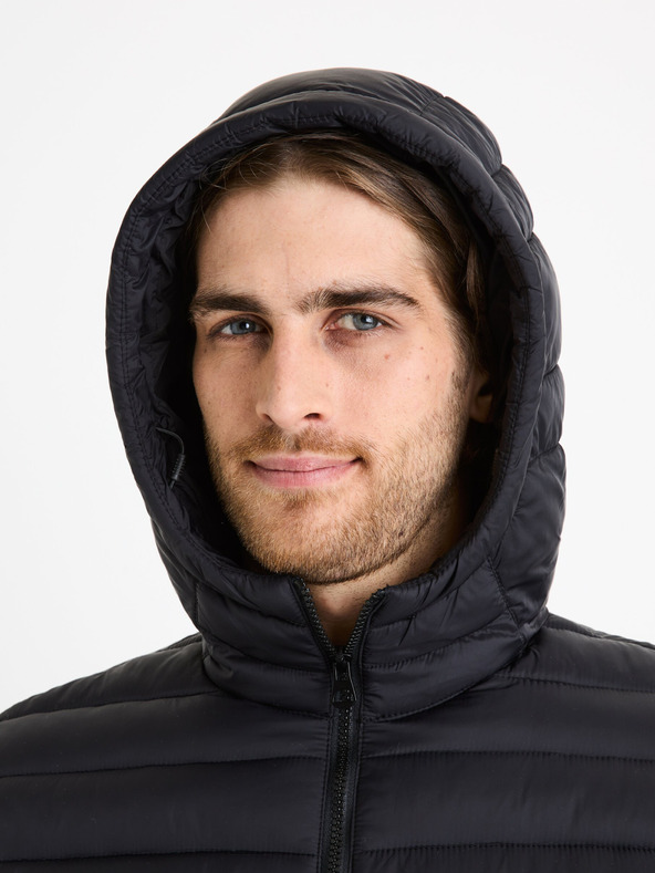 Celio Čierna pánska prešívaná bunda Celio Fububble