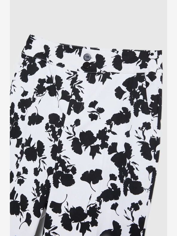 Moodo Moodo Dámske čiernobiele nohavice s kvetmi