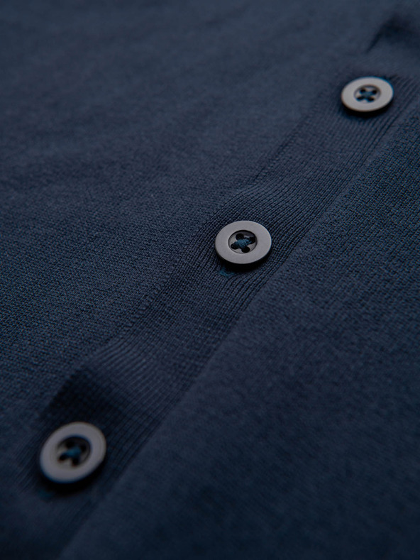 Ombre Clothing Pánsky pletený sveter so štruktúrovanými bodkami - tmavomodrý Oblečenie Ombre