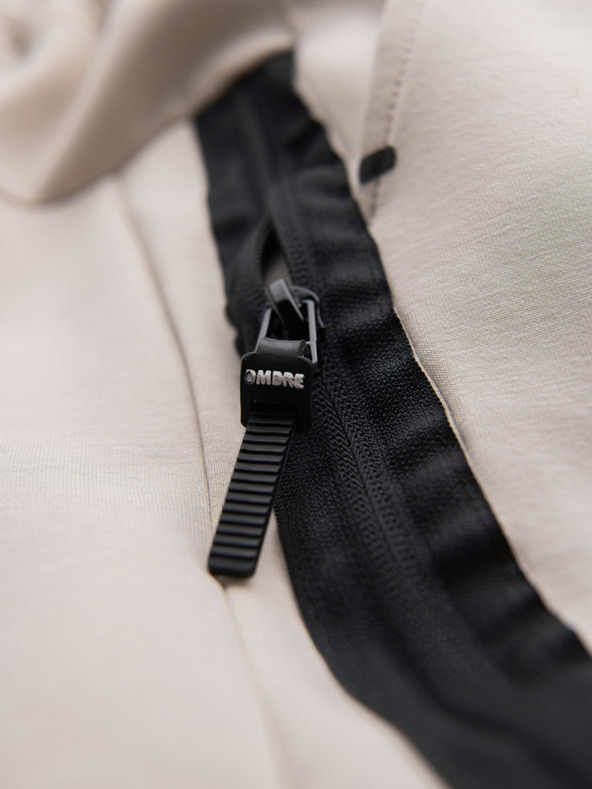 Ombre Clothing Pánske tepláky s rebrovanými manžetami a ozdobným zipsom - pieskové Oblečenie Ombre