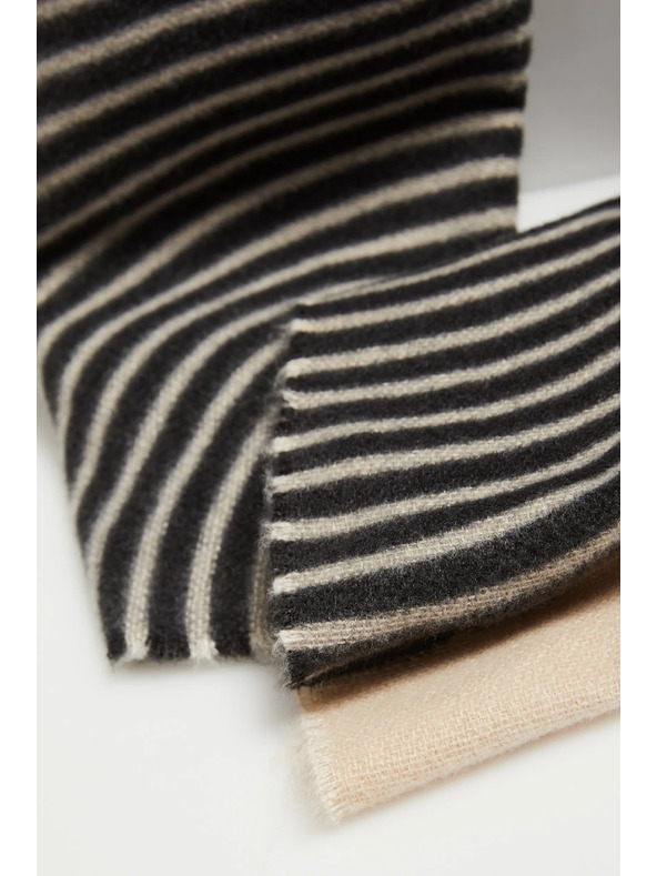 Moodo Čierno-béžová dámska vzorovaná šála Moodo