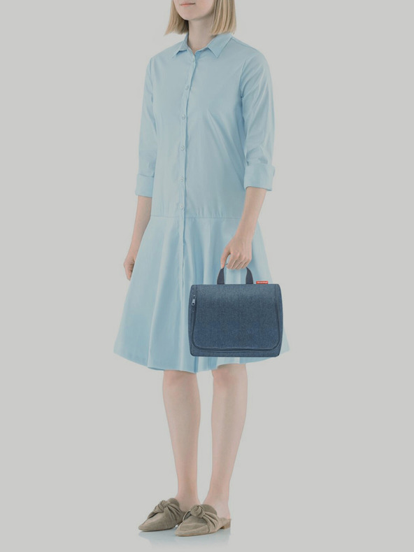 Reisenthel Tmavo modrá kozmetická taška Reisenthel Toiletbag XL Herringbone Dark Blue