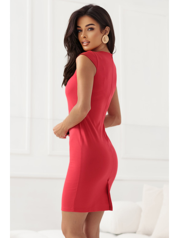 numoco Klasické priľnavé šaty v červenej farbe