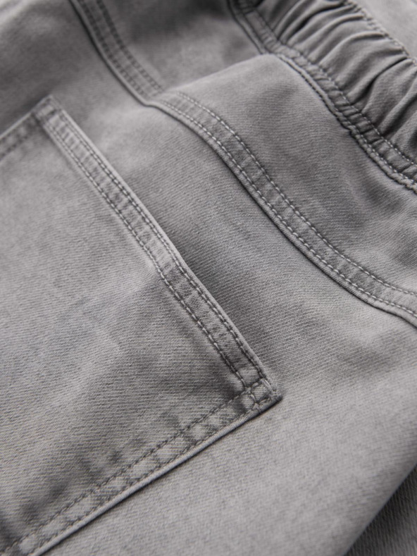 Ombre Clothing Pánske džínsové kraťasy so zdobným prešívaním - svetlo sivé