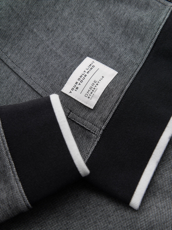 Ombre Clothing Pánska mäkko štruktúrovaná mikina s kapucňou - čierna