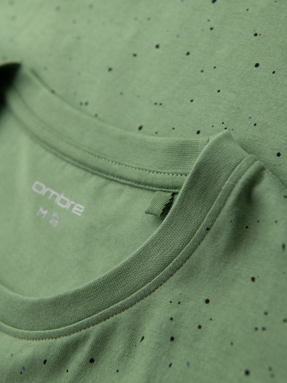 Ombre Clothing Pánske bavlnené tričko s potlačou a okrúhlym výstrihom - zelené