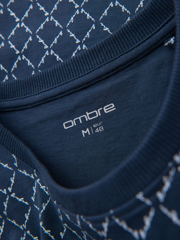 Ombre Clothing Pánske pletené tričko s celooplošnou potlačou - tmavo modré