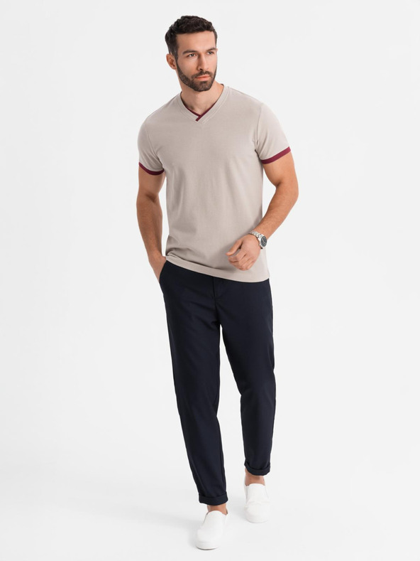Ombre Clothing Pánske tričko s kontrastnými vsadkami a výstrihom do V - béžové