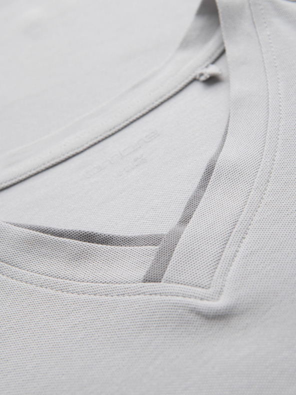 Ombre Clothing Pánske tričko s kontrastnými vsadkami a výstrihom do V - svetlo sivé