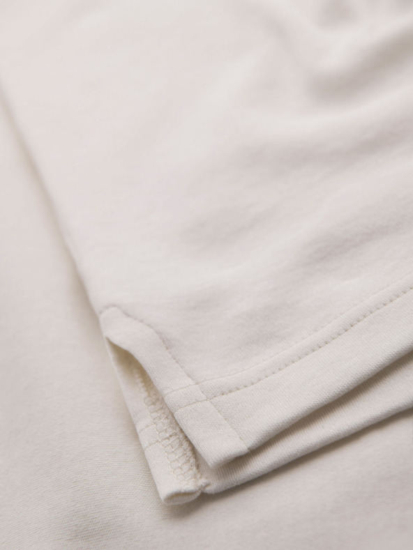 Ombre Clothing Pánska polokošeľa so zipsom - biela