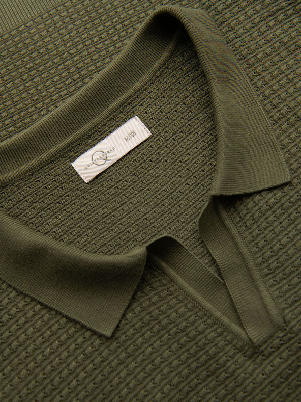 Ombre Clothing Pánska pletená polokošeľa bez gombíkov - olivová