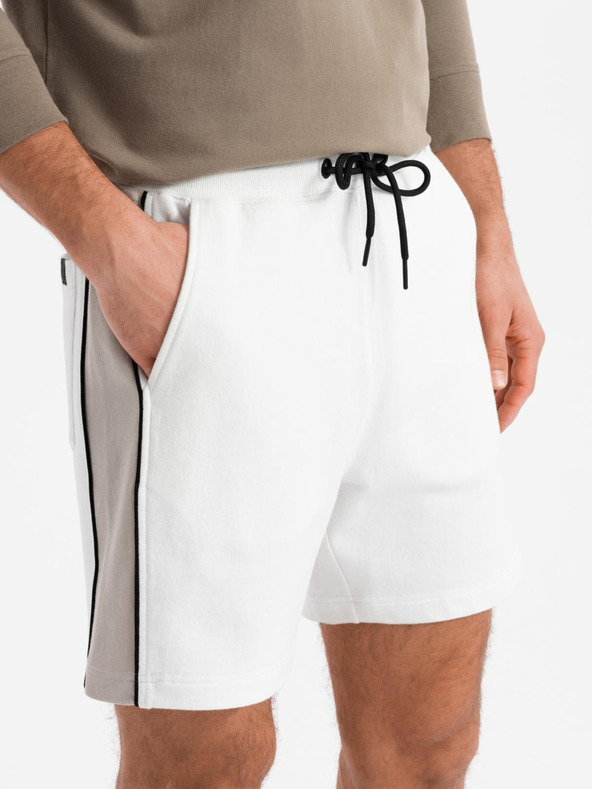 Ombre Clothing Pánske krátke teplákovové kraťasy so širokými pruhmi - biele