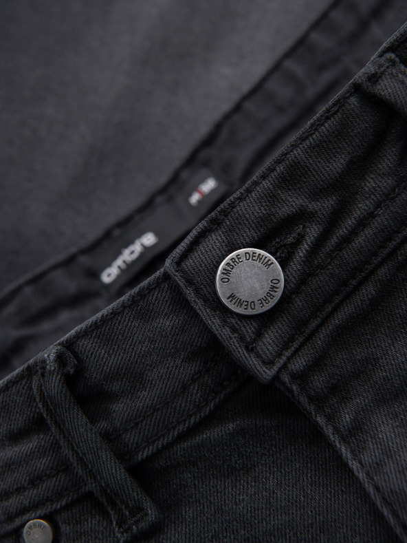 Ombre Clothing Pánske džínsové šortky klasického strihu - čierne