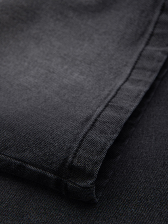 Ombre Clothing Pánske džínsové šortky klasického strihu - čierne
