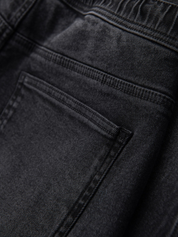Ombre Clothing Pánske šortky s elastickým pásom a praným efektom - čierne