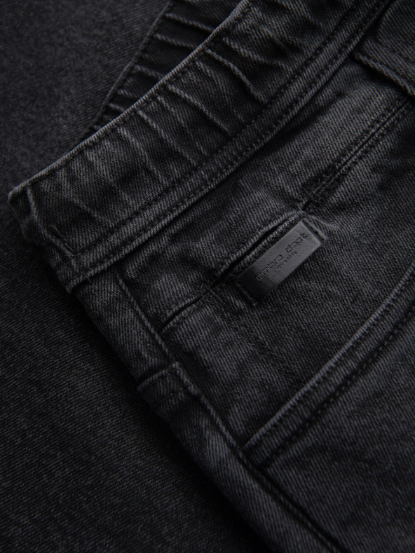 Ombre Clothing Pánske šortky s elastickým pásom a praným efektom - čierne