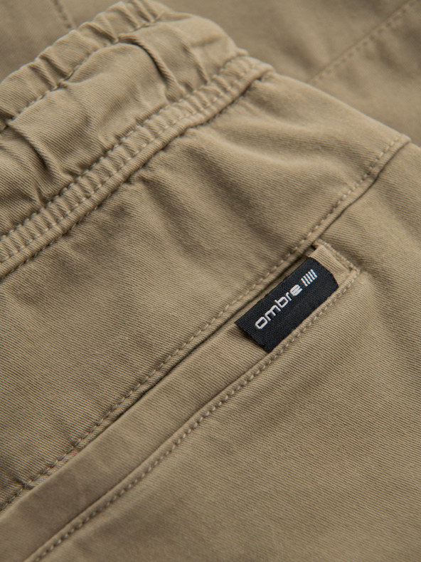 Ombre Clothing Pánske šortky voľného strihu s cargo vreckami - svetlo olivové