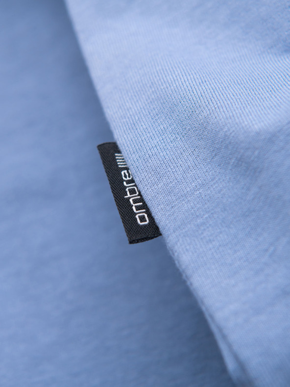 Ombre Clothing Pánske klasické bavlnené tričko BASIC s výstrihom do V - modré