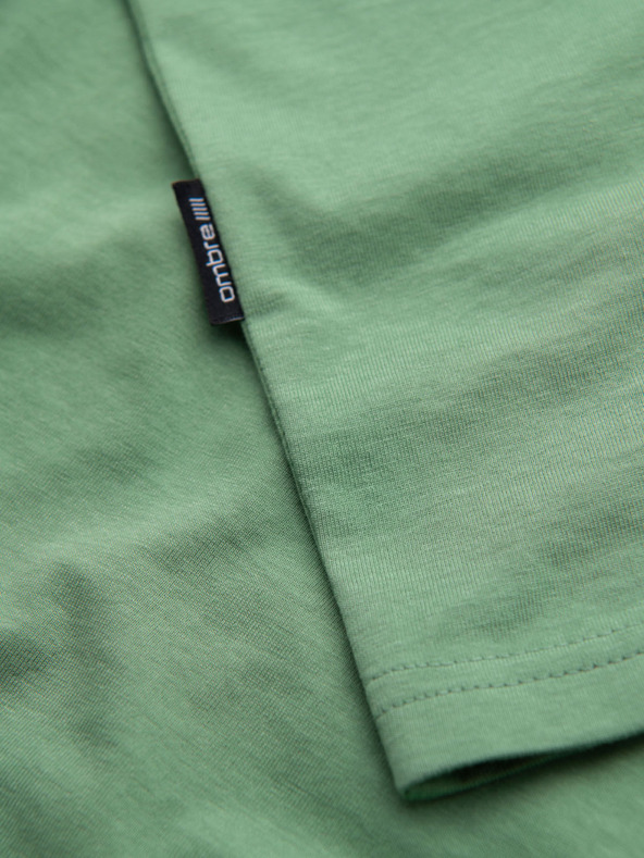 Ombre Clothing Bavlnené klasické pánske tričko BASIC so výstrihom do V - zelené