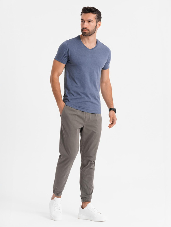 Ombre Clothing Pánske klasické bavlnené tričko BASIC so výstrihom do V - modrý melír