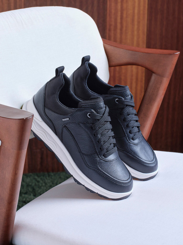 Geox Čierne dámske tenisky Geox Spherica 4x4 B Abx