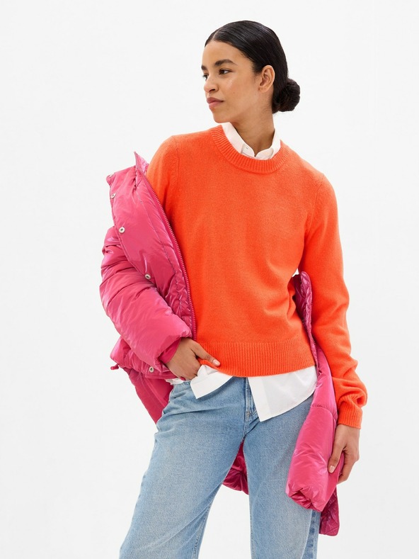 GAP Sveter z mäkkej pleteniny GAP