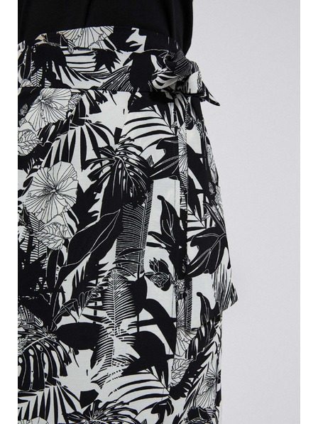 Moodo Čierna sukňa s rastlinnou potlačou Moodo