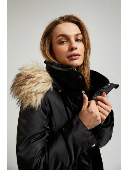 Moodo Zimná bunda s kožušinovým kapucňou čierna Moodo