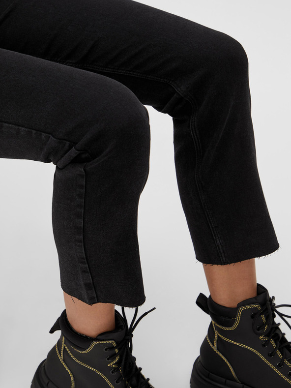 Pieces Čierne skrátené džínsy rovného strihu Pieces Luna