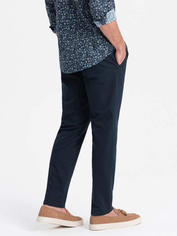 Ombre Clothing Tmavomodré pánske nohavice Chino Ombre Oblečenie