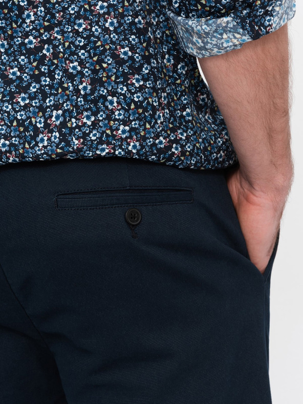 Ombre Clothing Tmavomodré pánske nohavice Chino Ombre Oblečenie