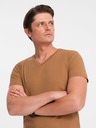 Ombre Clothing Hnedé pánske základné tričko s výstrihom do V Oblečenie Ombre