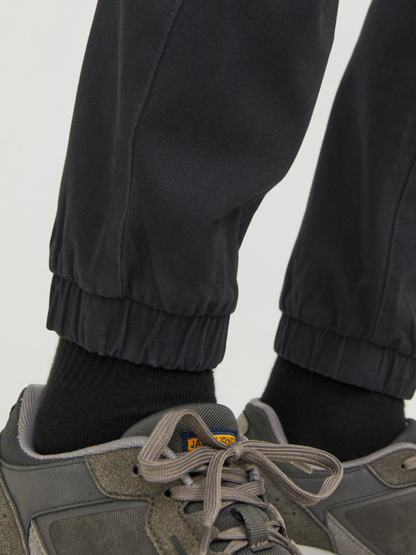 Jack & Jones Čierne pánske cargo nohavice Jack & Jones Marco