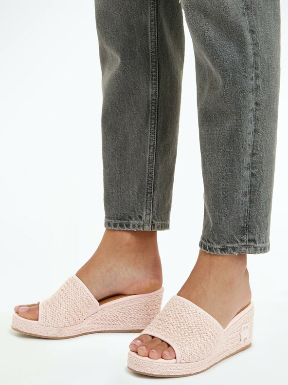 Tommy Hilfiger Šľapky