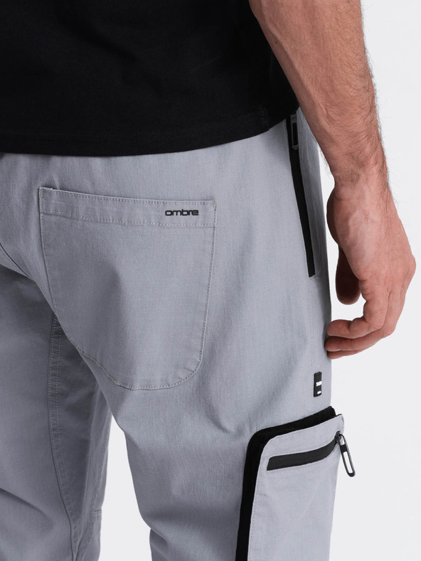 Ombre Clothing Svetlošedé pánske cargo jogger nohavice Ombre Clothing